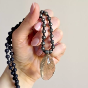Naszyjnik unisex kwarc dymny, piryt i lawa wulkaniczna na czarnym sznurku