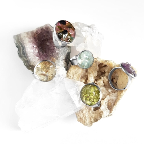 Pierścionek klasyczny ametyst w żywicy Sparkles amethyst
